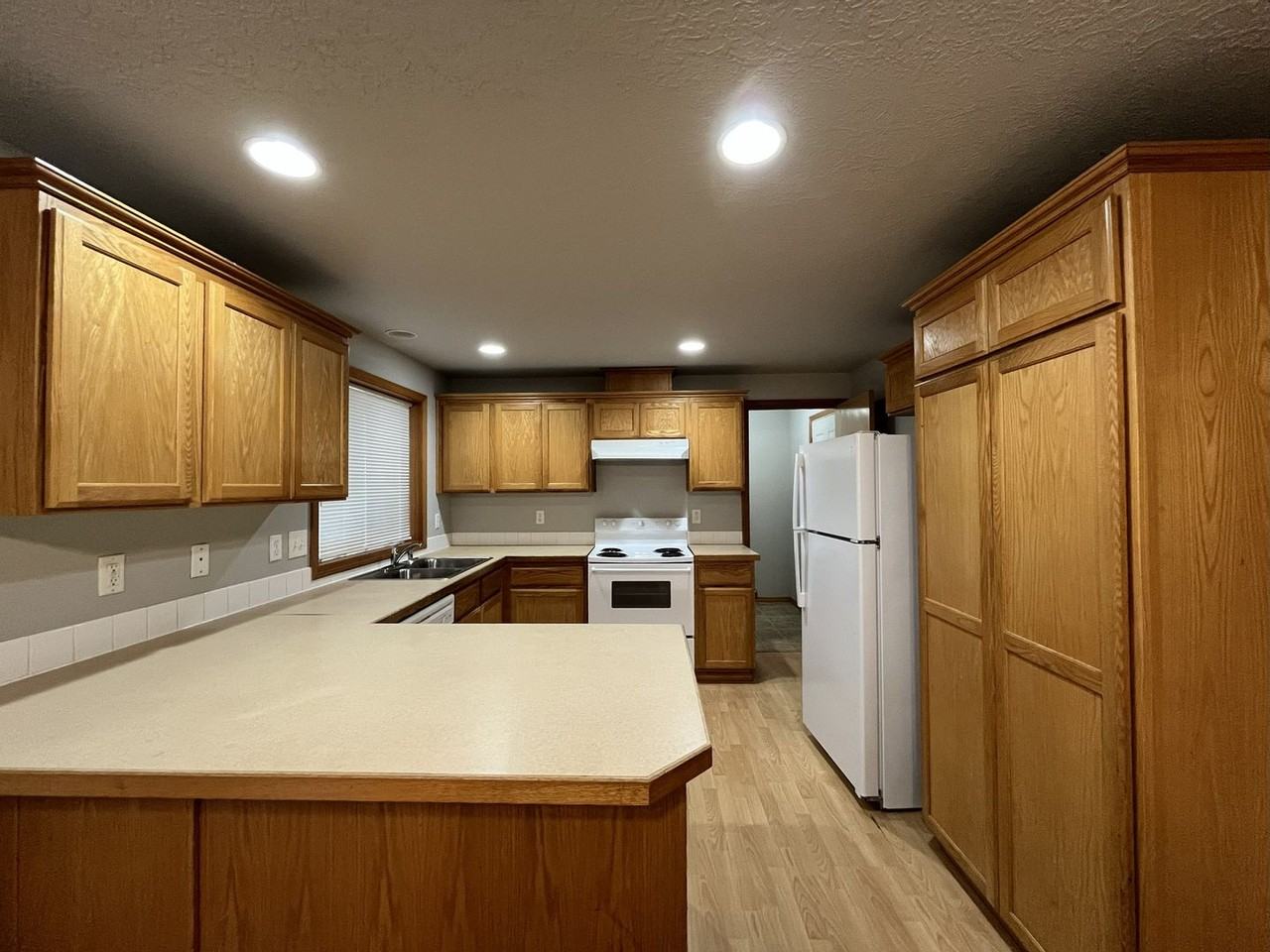 3810 Se 117th Pl - Photo 4 of 40