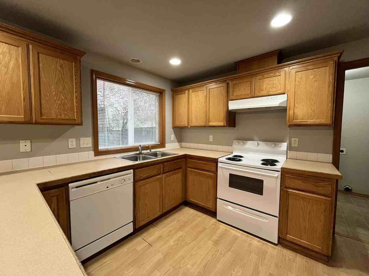 3810 Se 117th Pl - Photo 6 of 40