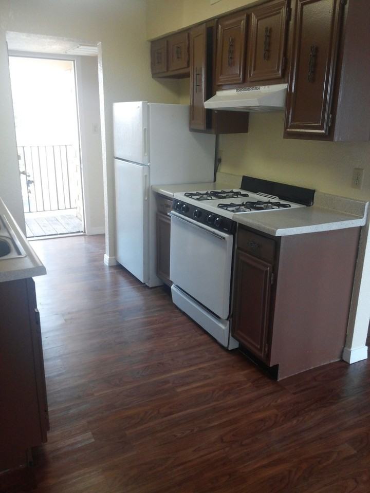 Sunset Peak Apartments - Photo 2 of 28