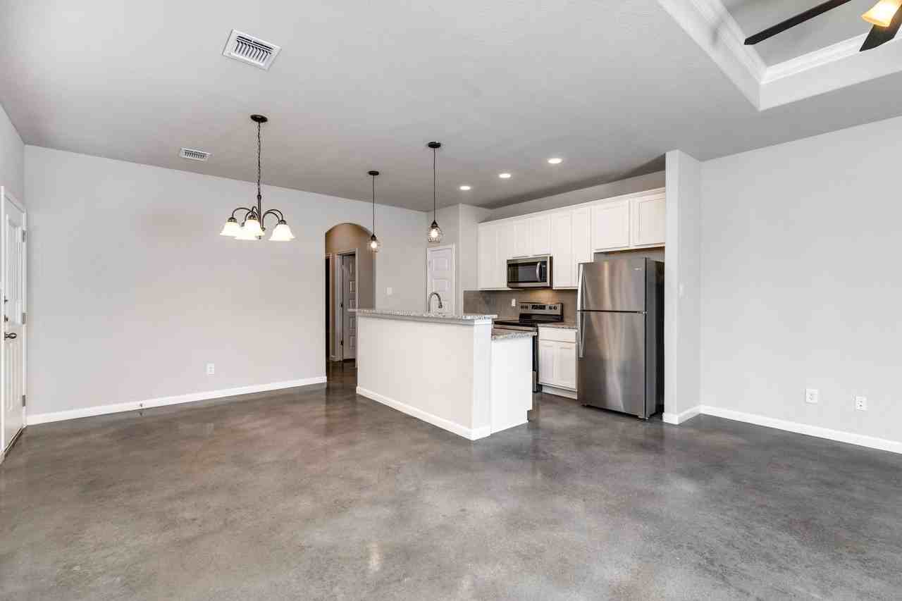 938 938 Country Club Dr - 938 Country Club Dr #B - Photo 3 of 28