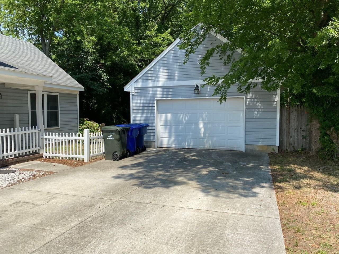 8230 Gygax Rd - Photo 2 of 23