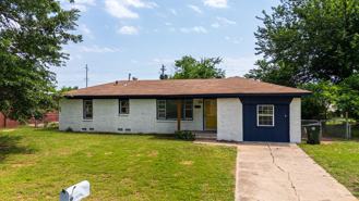 9312 Ne 11th St - Photo 1 of 1