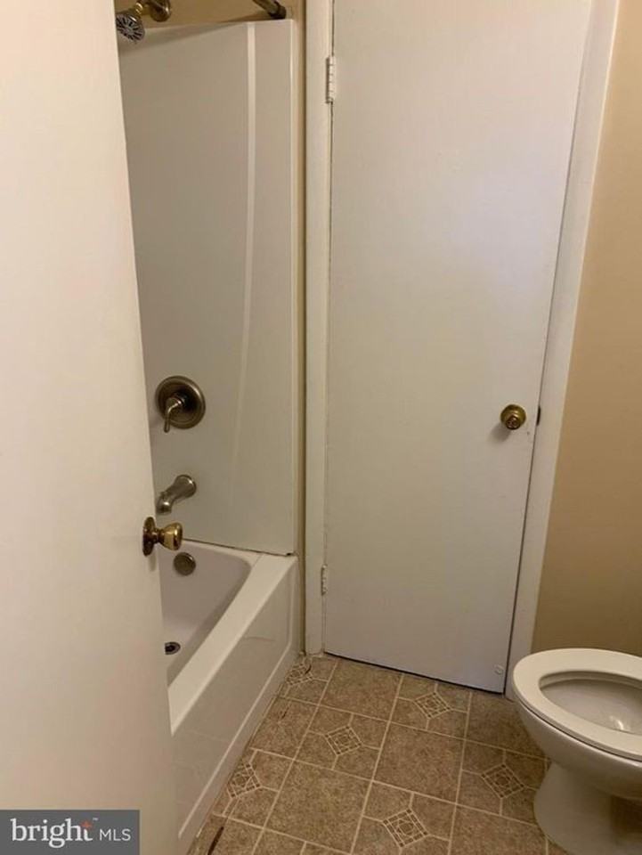 2 Chinook Ct - Photo 6 of 10