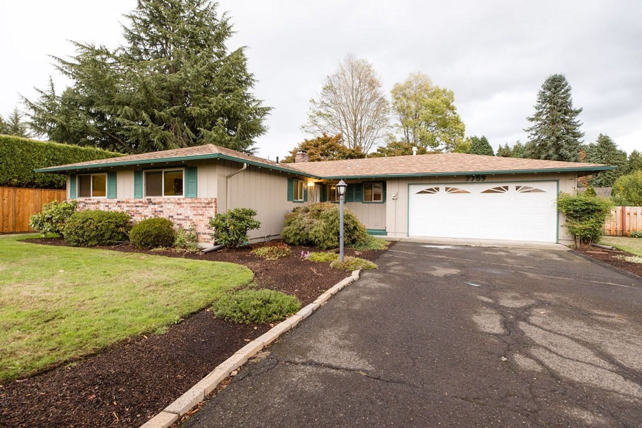 7759 Se Rofini St - Photo 3 of 44