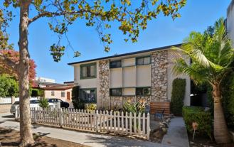 Beverly Hills Villa - Photo 1 of 1