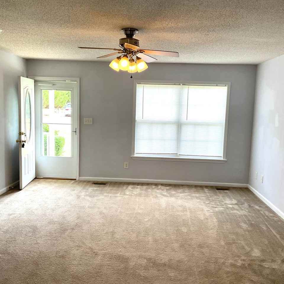 2176 Samanthas Wls - Photo 3 of 24