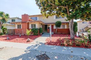 0012 - ECHO AVE 4 - plex - Photo 1 of 1