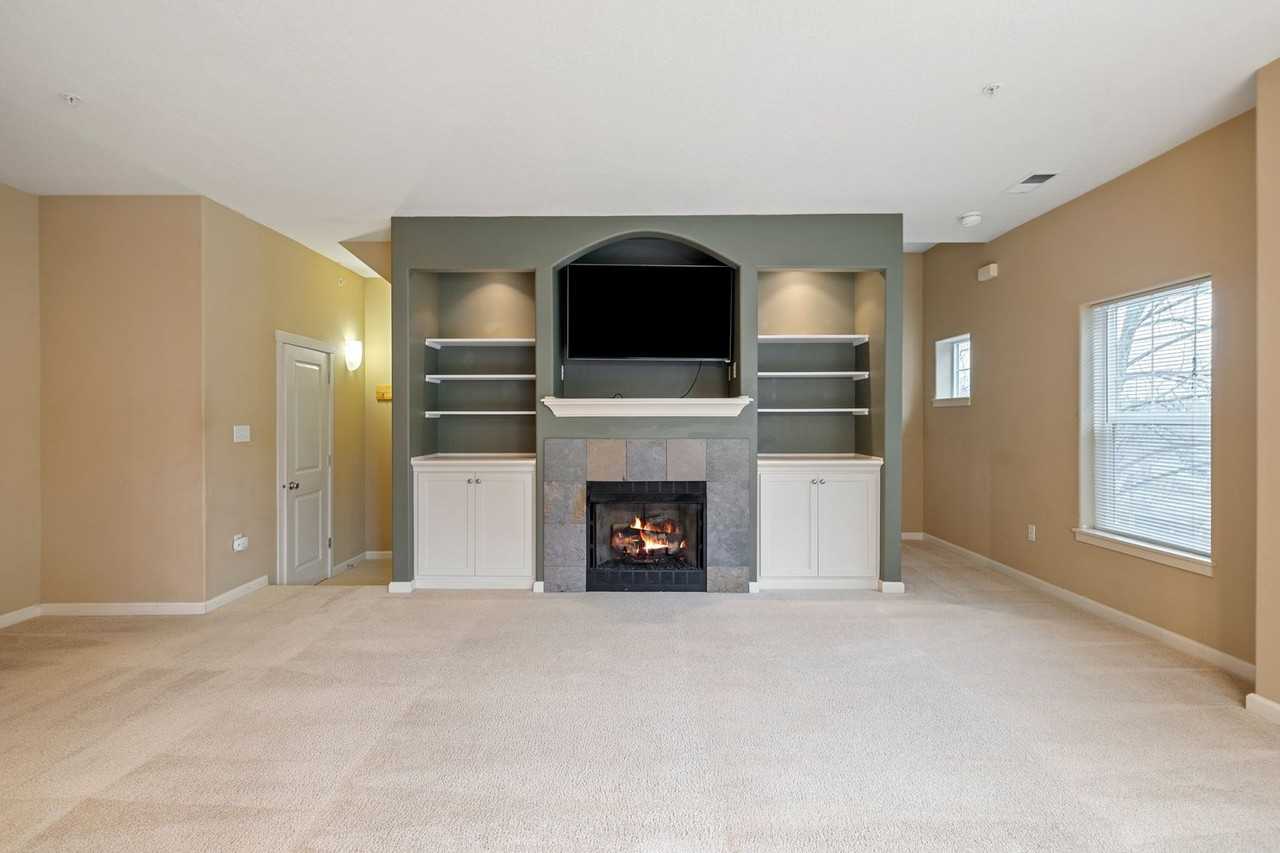 1150 Sw 170th Ave - Photo 6 of 30