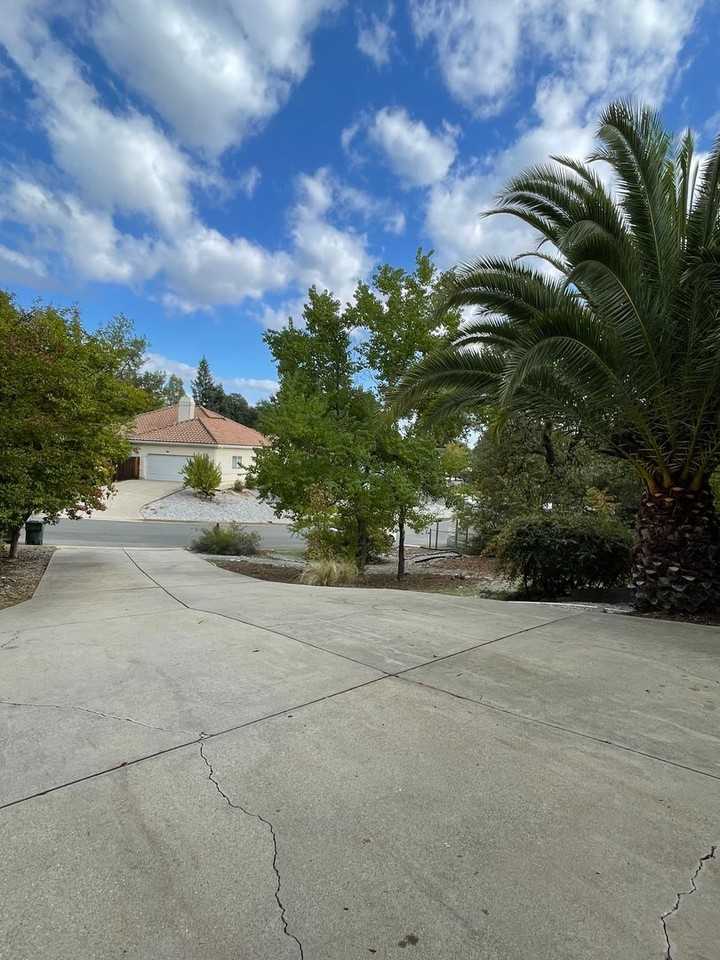 618 Ansley Ct - Photo 3 of 31