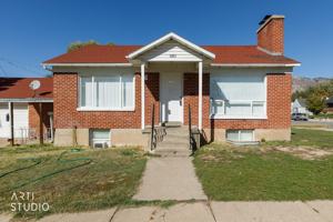 featured image of 1082 1082 E 28th Street