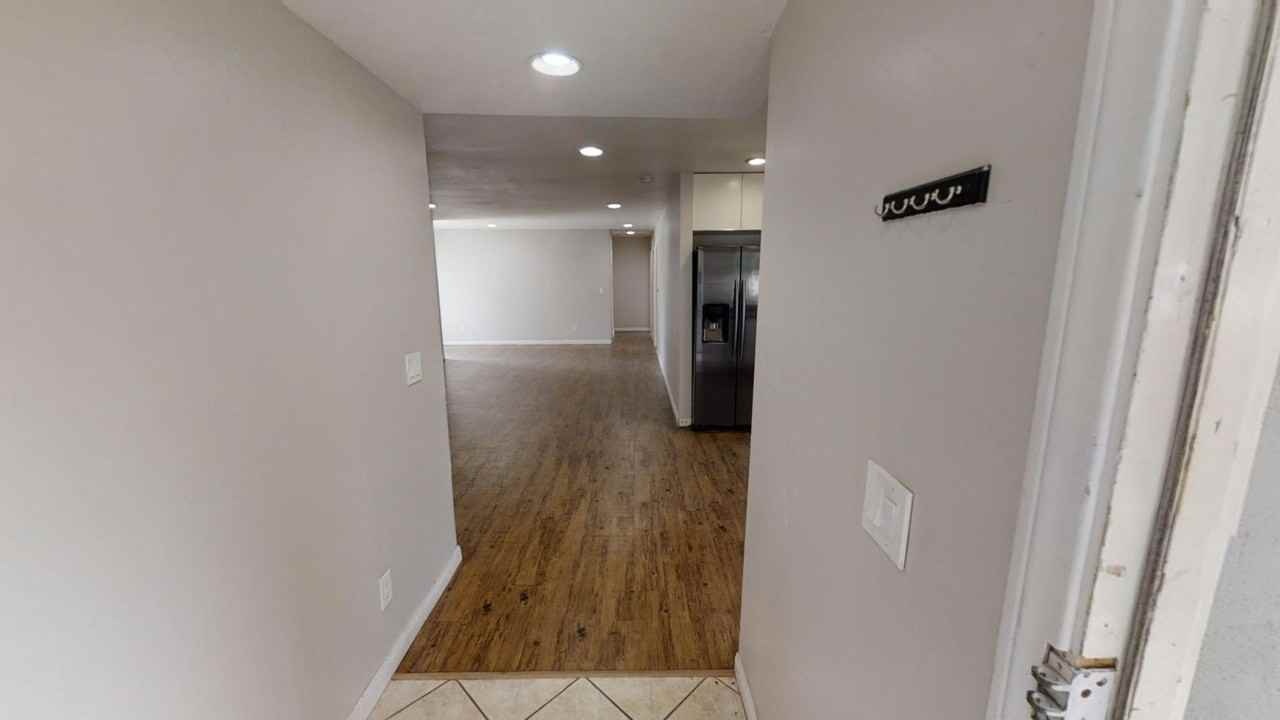5216 E Falls View Dr - Photo 7 of 21