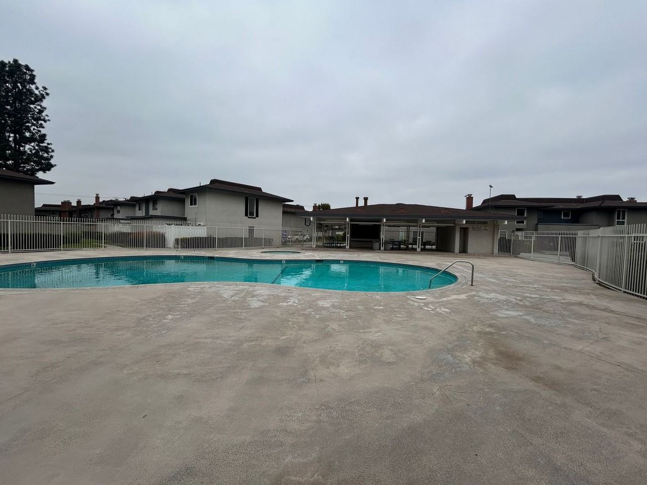 10415 Stratton Ct - Photo 7 of 14