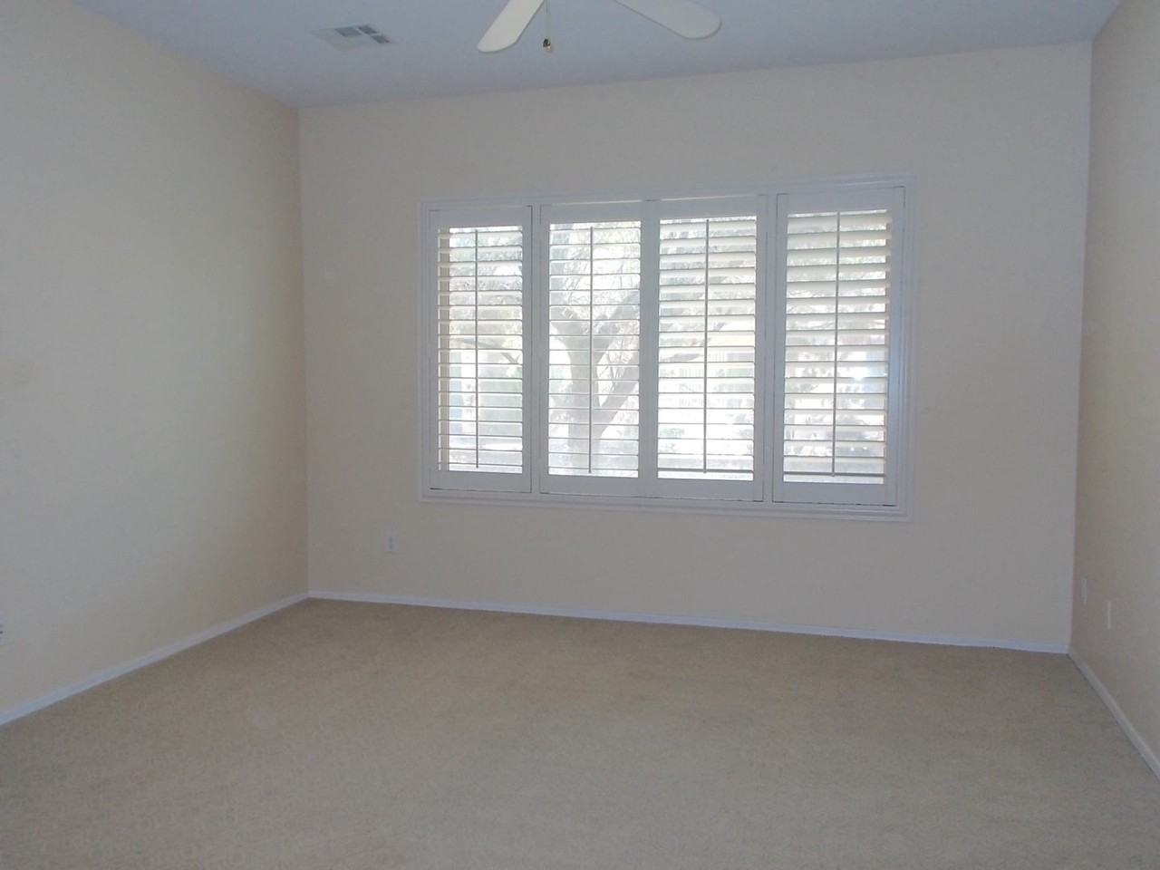 5959 Saddle Horse Ave - Photo 4 of 20