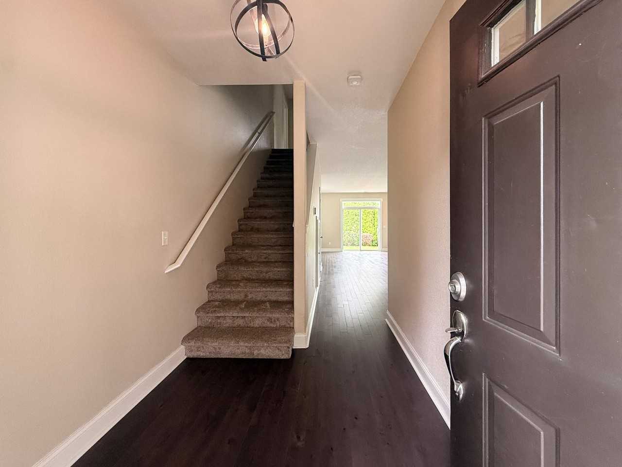 1385 Glacier View St Se - Photo 3 of 42