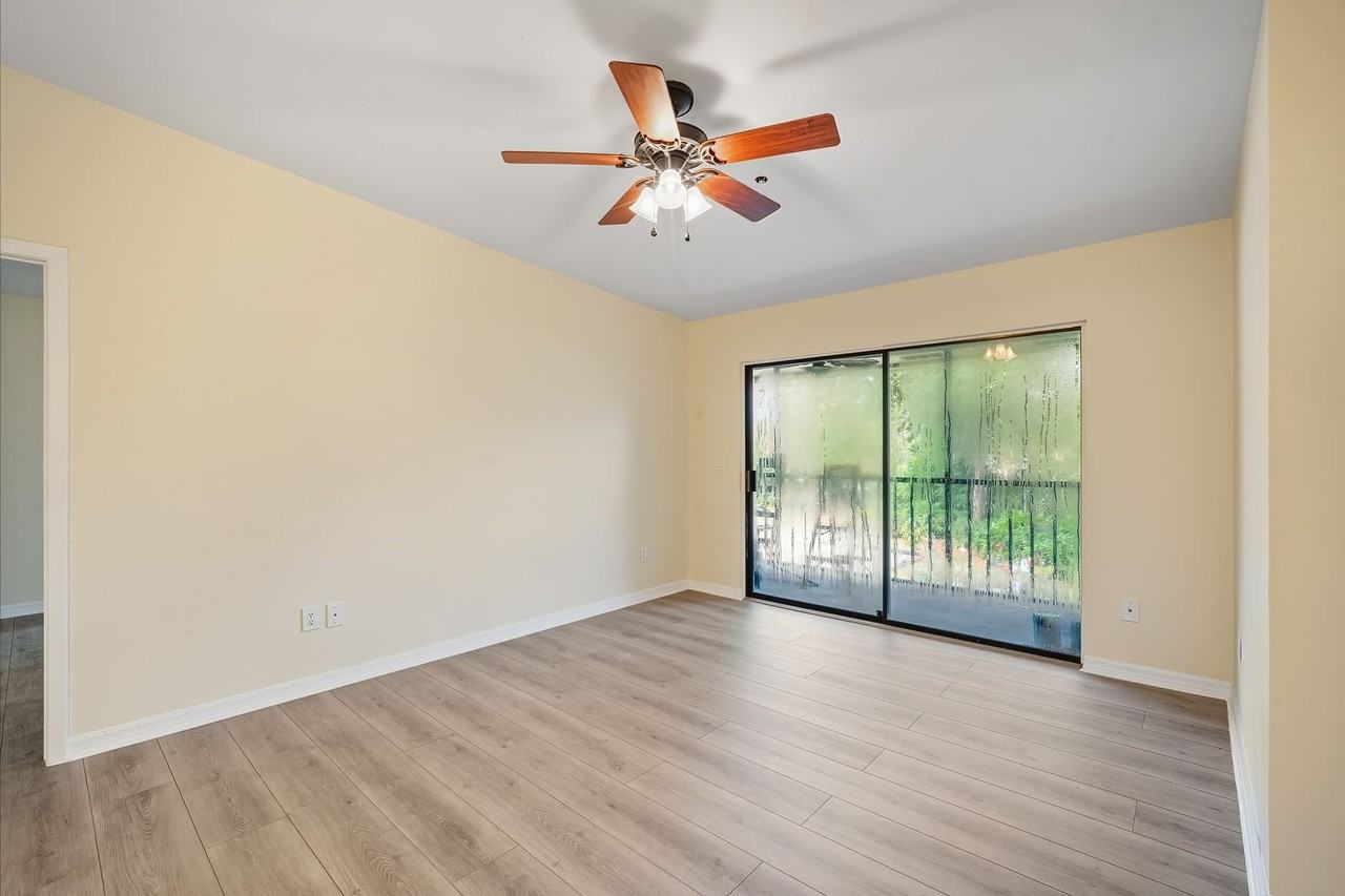 6002 Laketree Ln #L - Photo 5 of 24