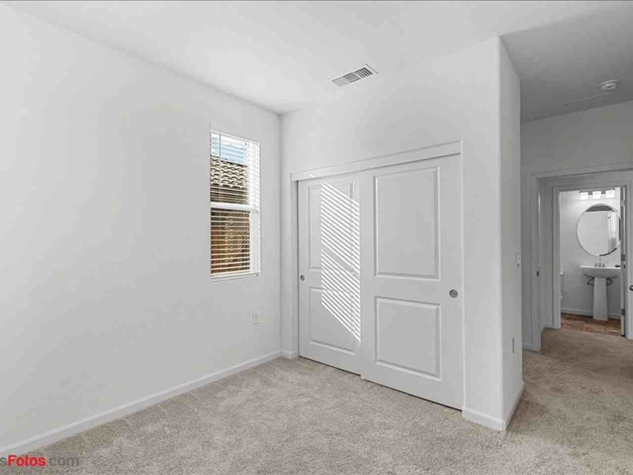 364 Pismo Dr - Photo 3 of 10