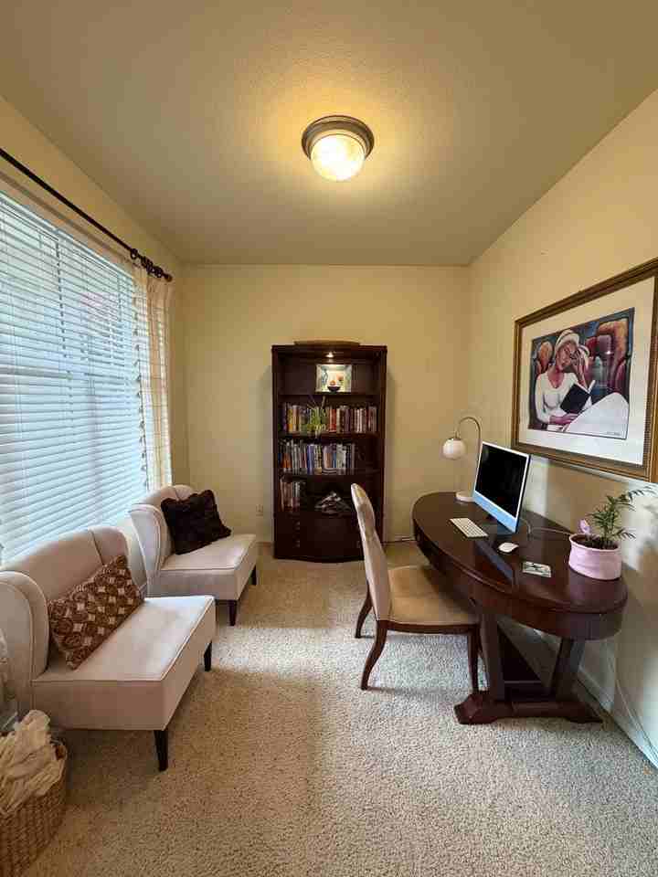 3510 Becket St Ne - Photo 3 of 18