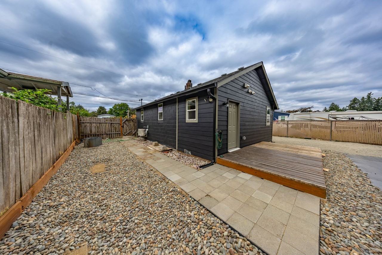 3603 X St - Photo 3 of 17