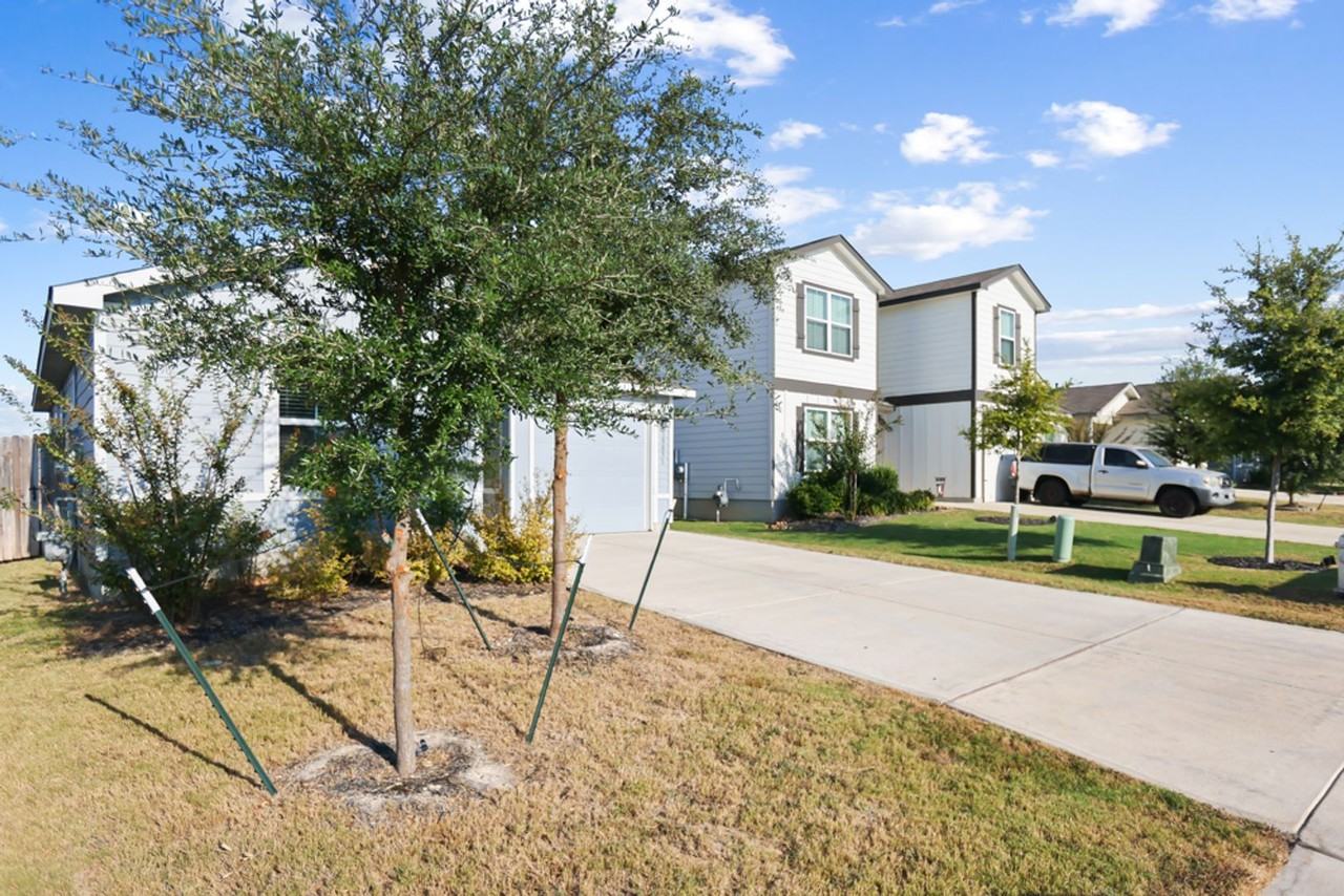 10031 Side Oats - Photo 3 of 28