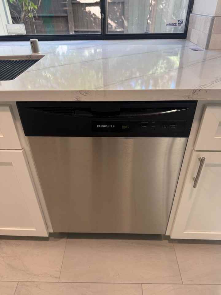 1431 University Ave - Photo 3 of 35