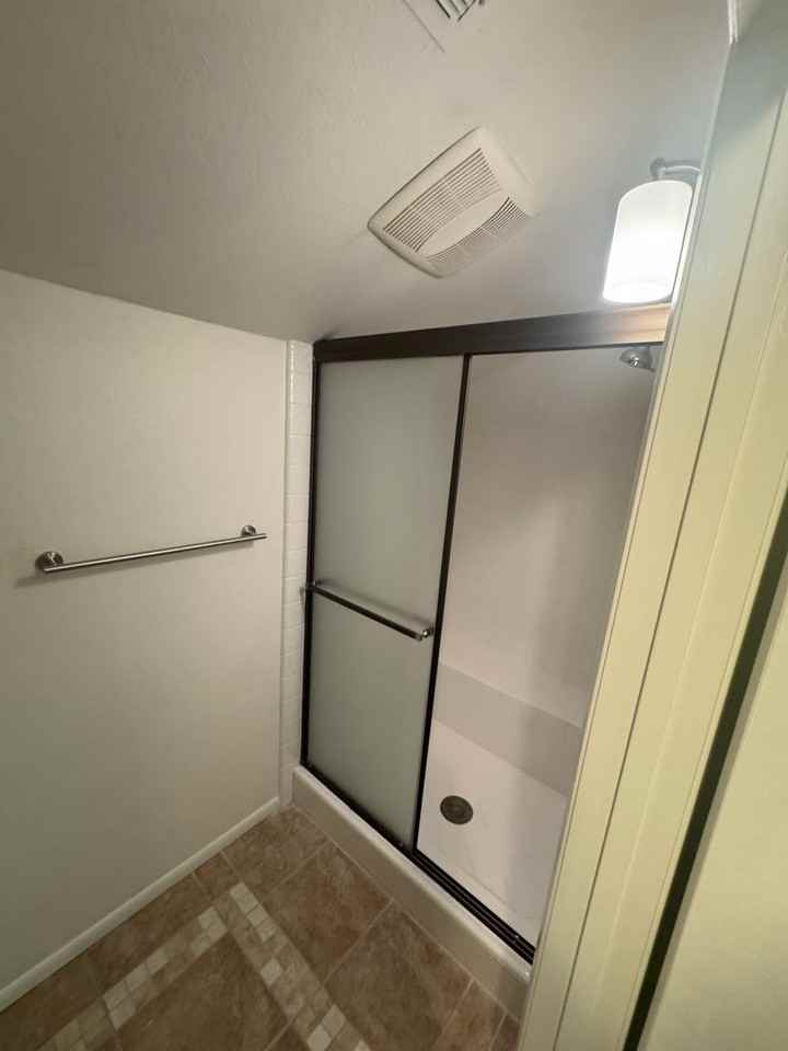 1431 University Ave - Photo 4 of 35