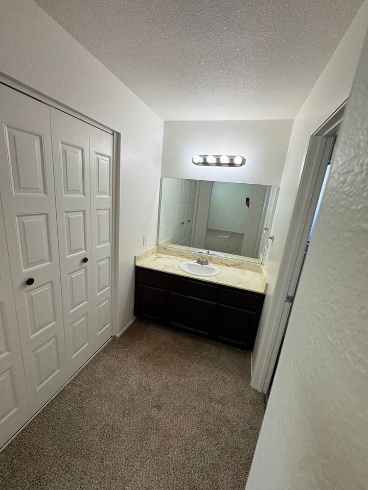 9044 Caldera Way - Photo 5 of 16