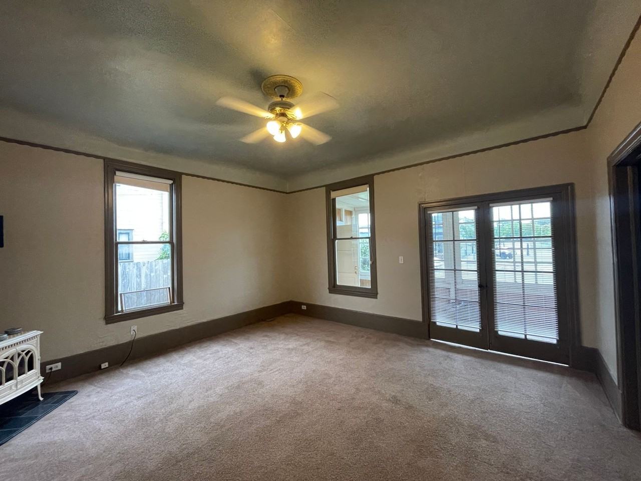 576 Main [PRM: Marlene] (2) - Photo 3 of 50