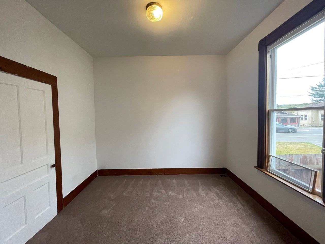 576 Main [PRM: Marlene] (2) - Photo 6 of 50