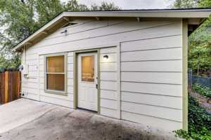 featured image of 211 N Washington Ave