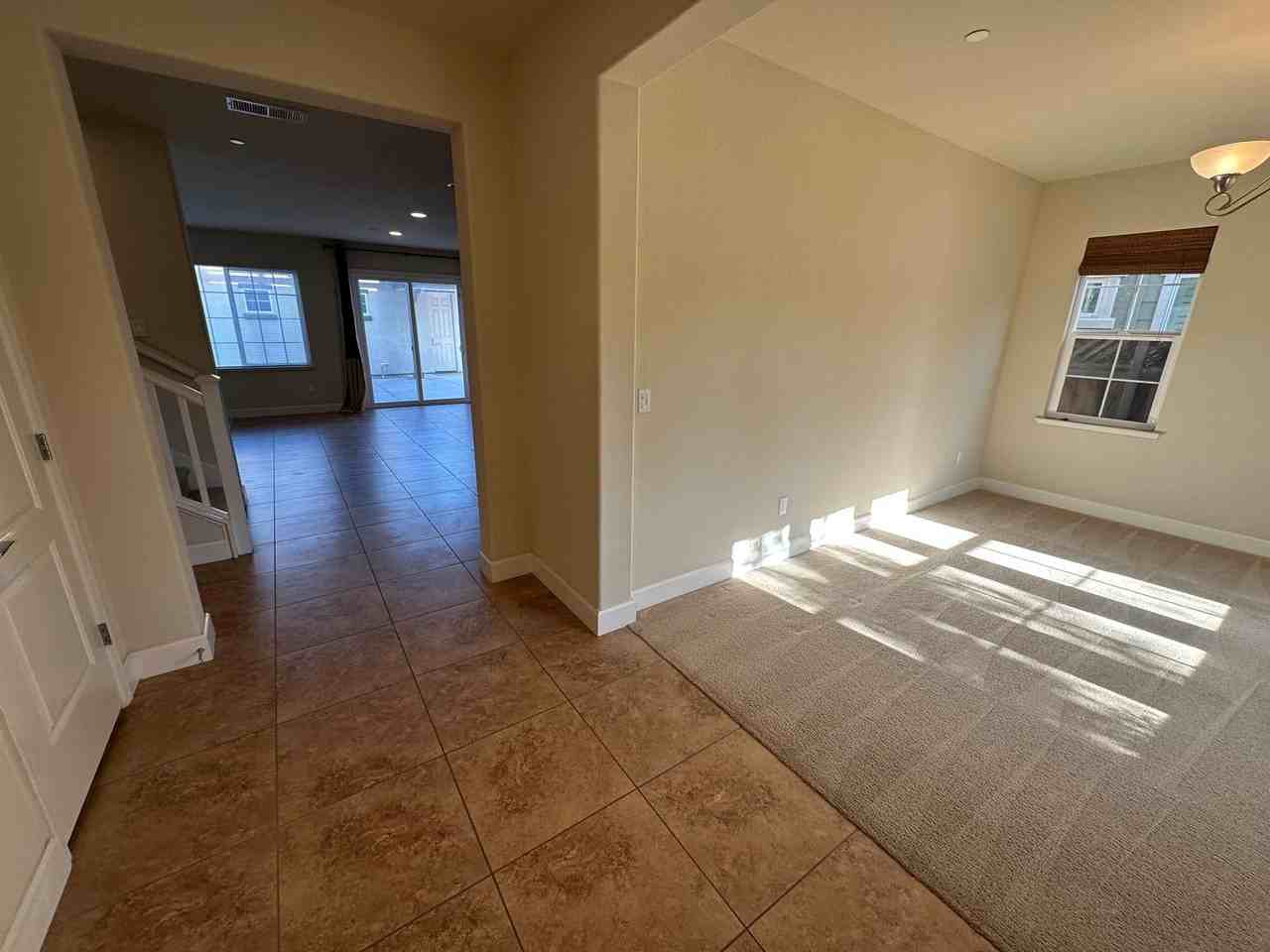 655 N Santa Inez Dr - Photo 4 of 26