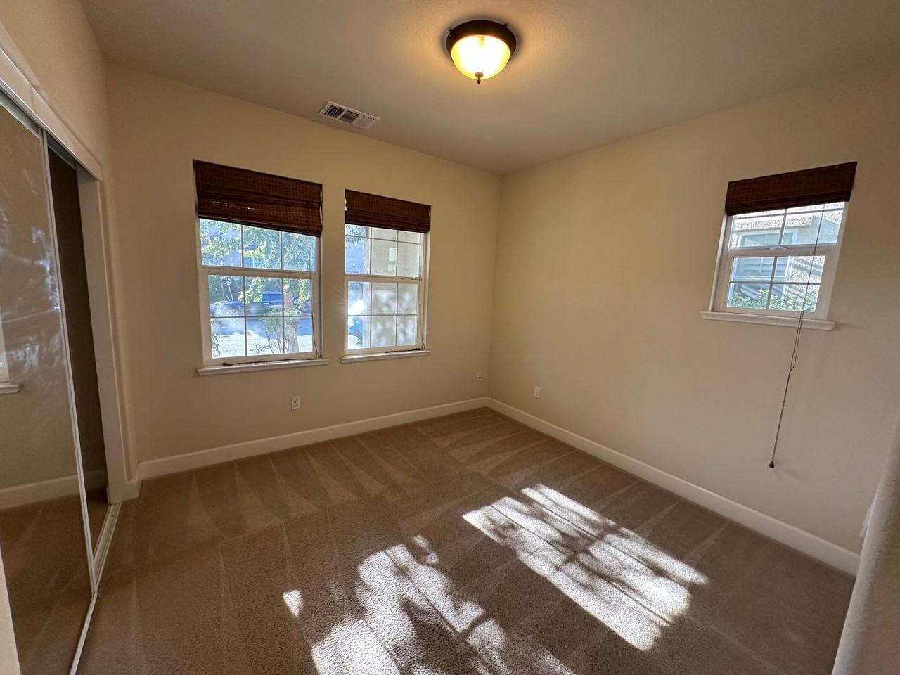 655 N Santa Inez Dr - Photo 6 of 26