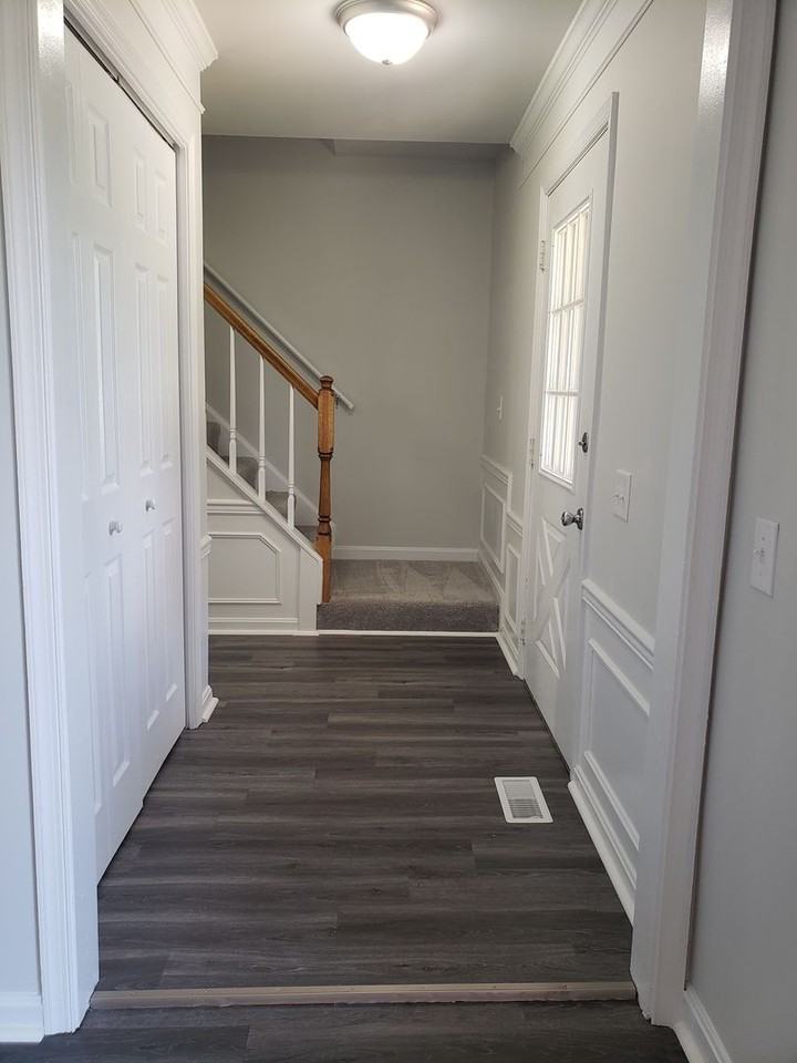 5906 Cascade Dr - Photo 2 of 27