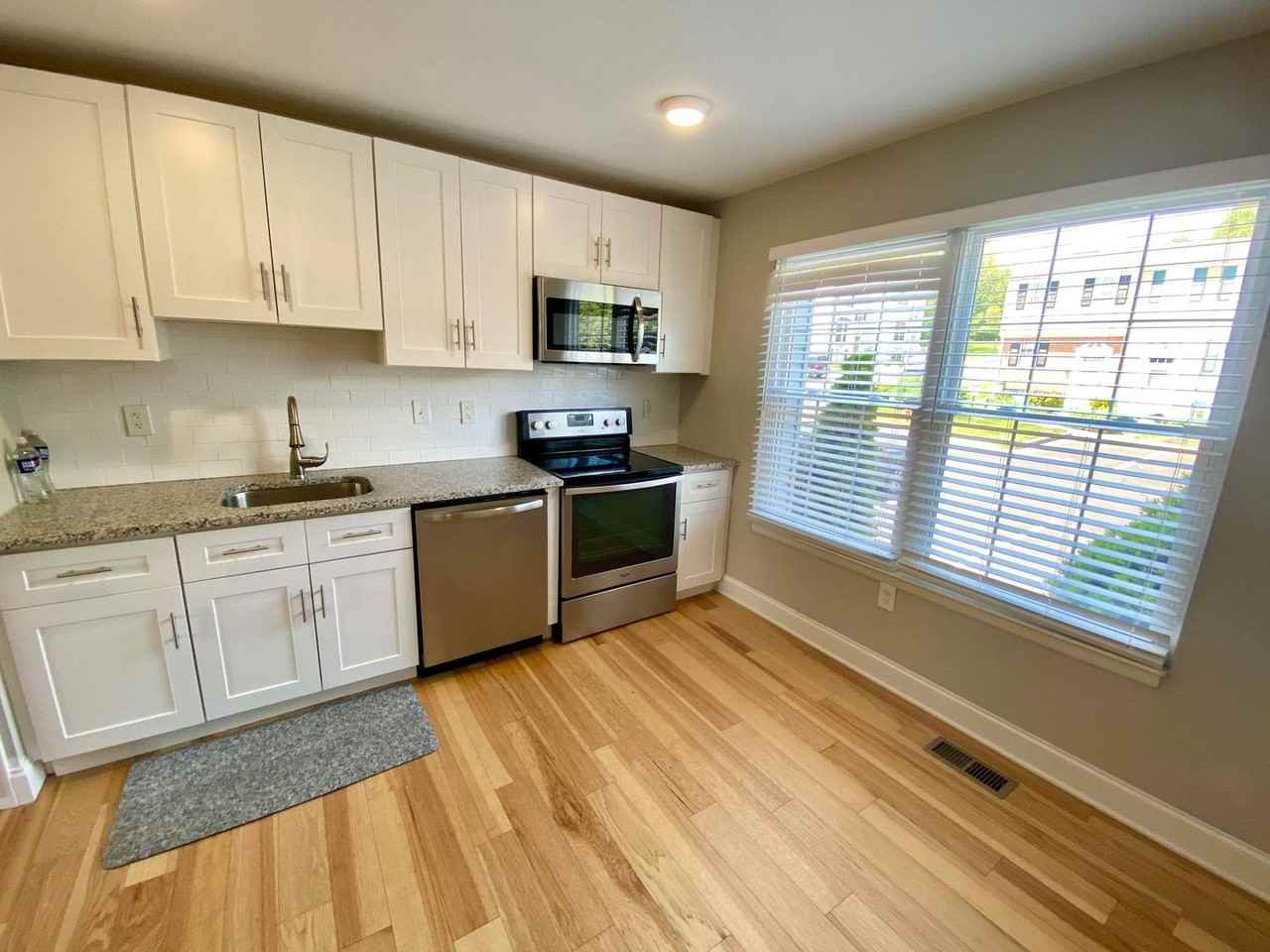 5 Bohn Court - Photo 2 of 19