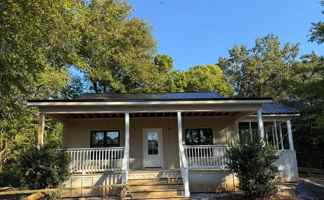 featured image of 1218 Rogers Dr