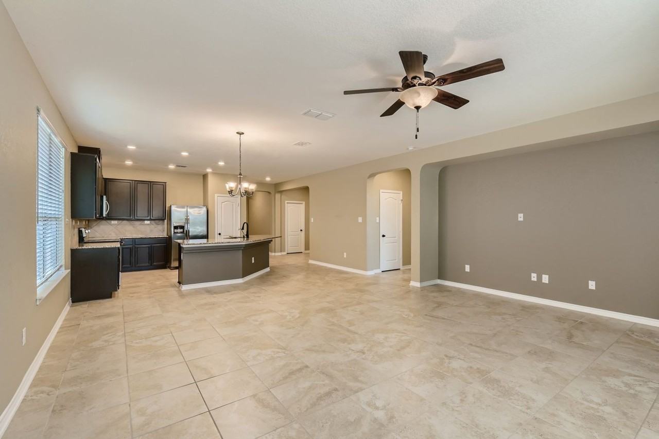 15163 Sirius Cir - Photo 5 of 28