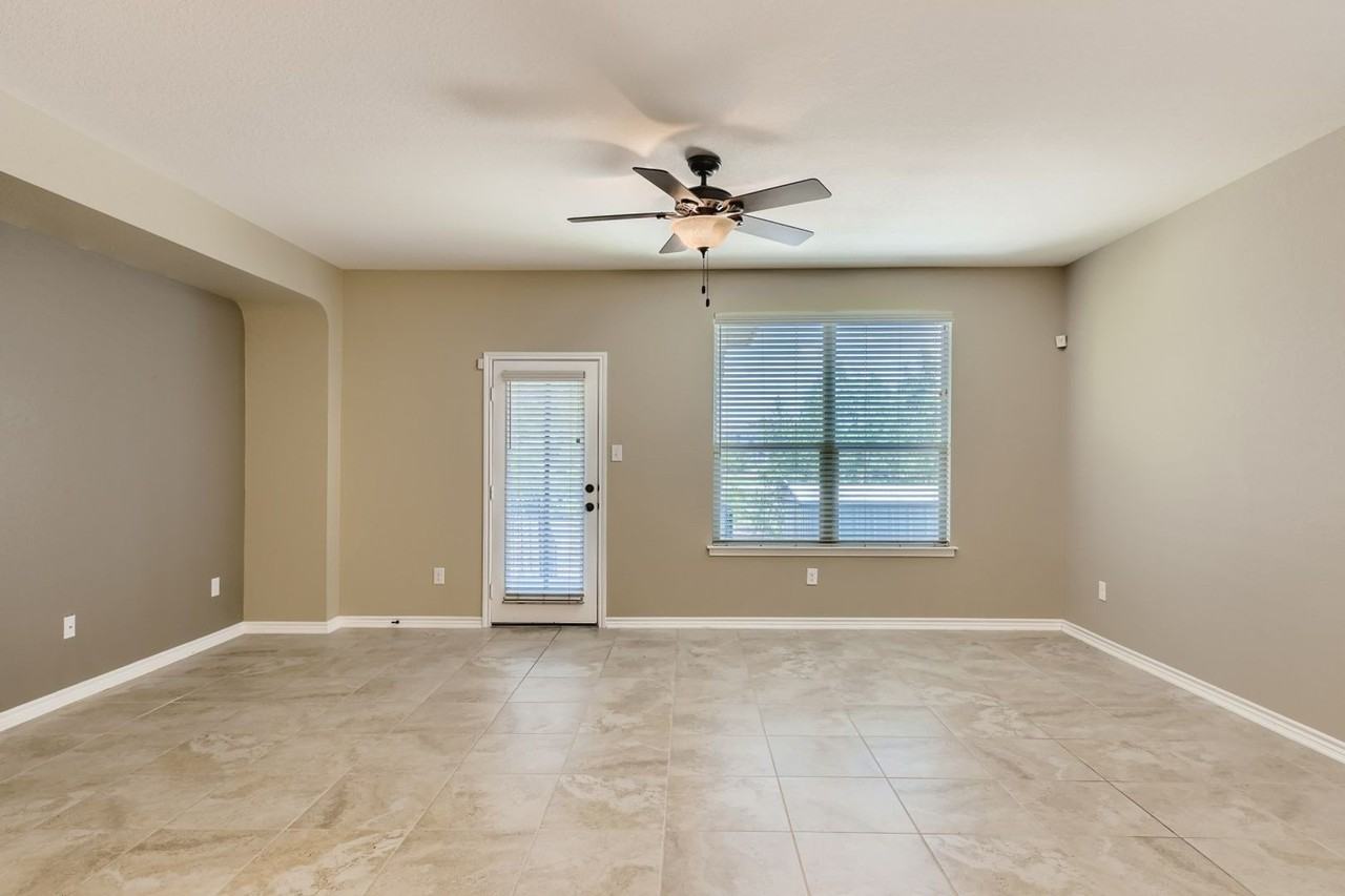 15163 Sirius Cir - Photo 7 of 28