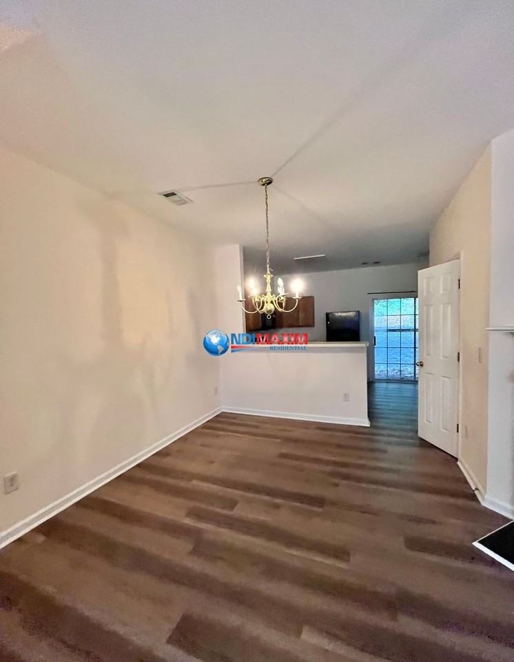905 Redwood Dr - Photo 3 of 13