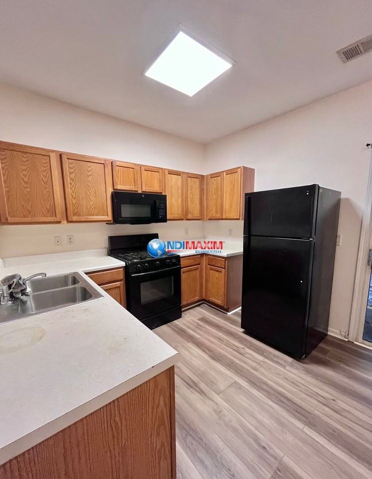 905 Redwood Dr - Photo 4 of 13