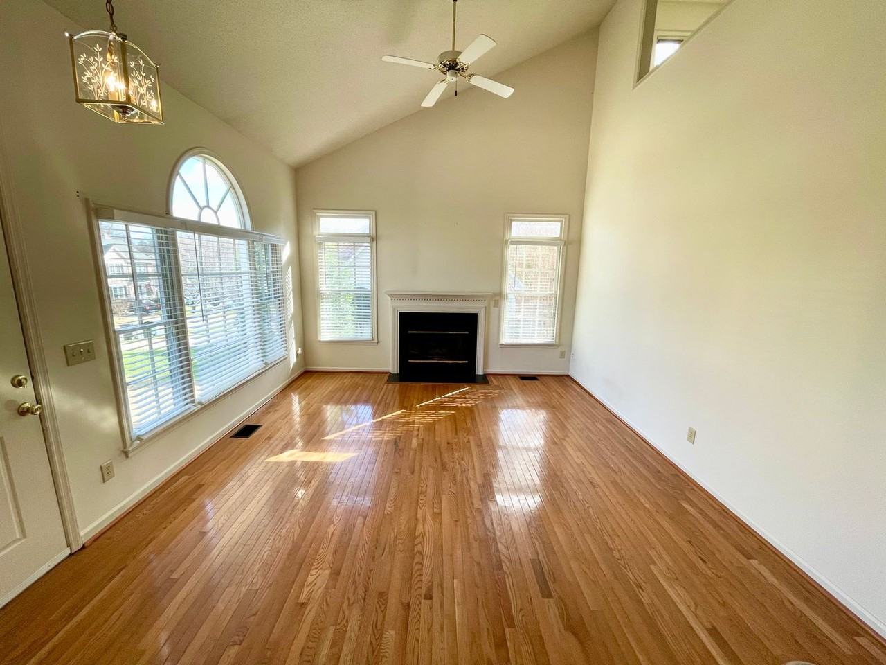 5403 Cardinal Way - Photo 7 of 42