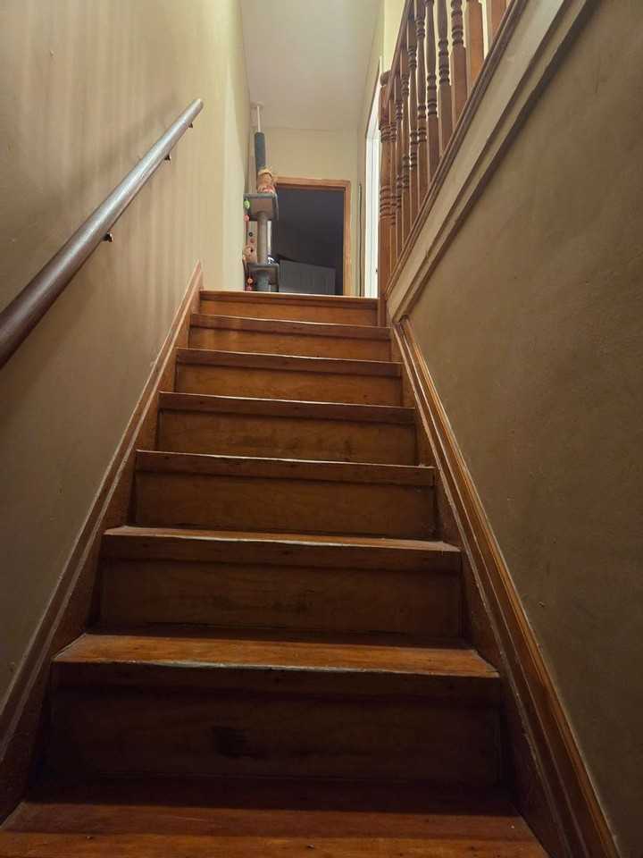 227 6th Ave W - Photo 5 of 45