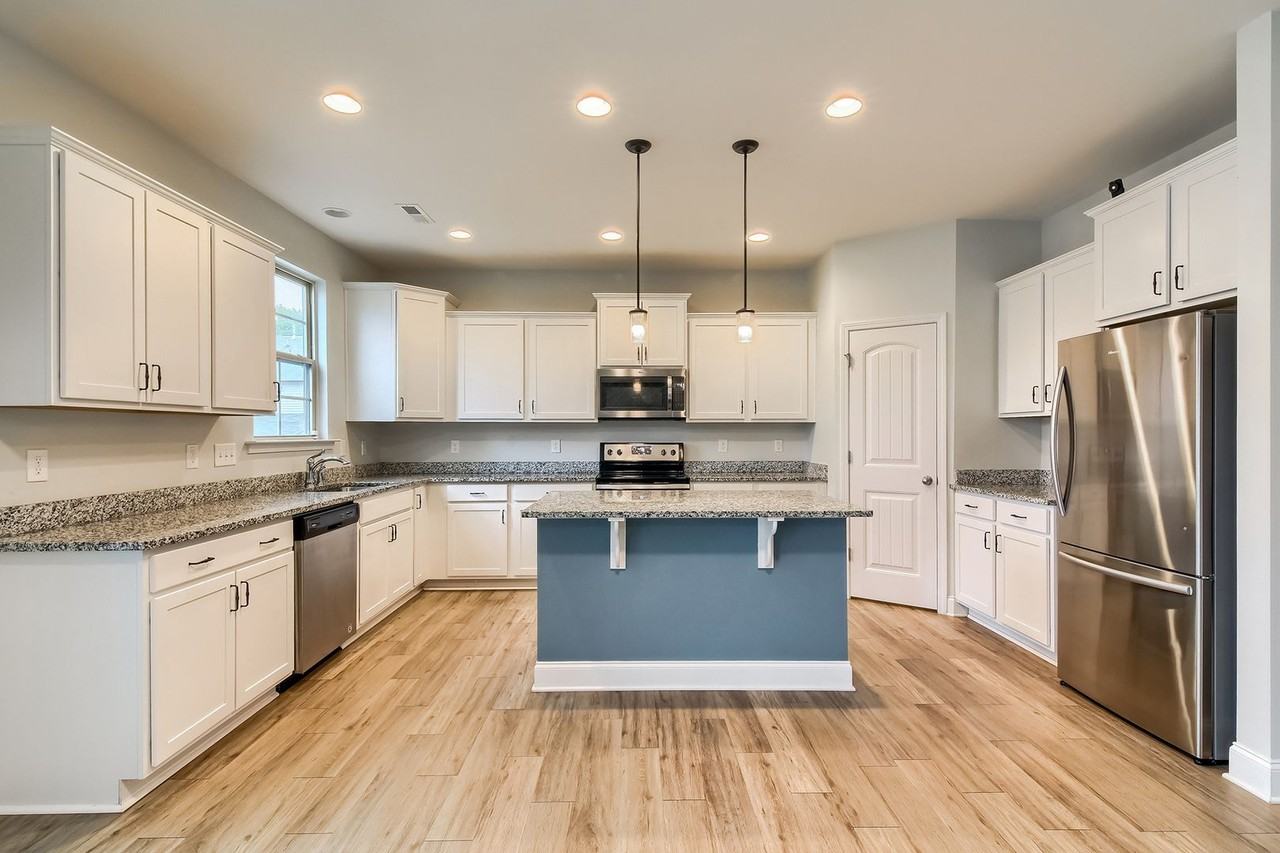 4440 Lord Mario Ct - Photo 3 of 21