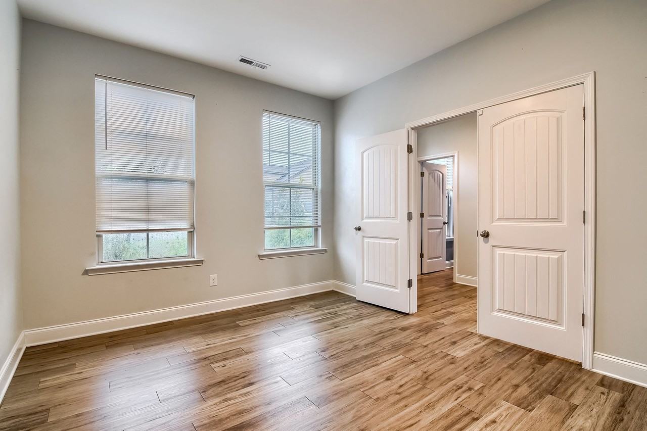 4440 Lord Mario Ct - Photo 6 of 21