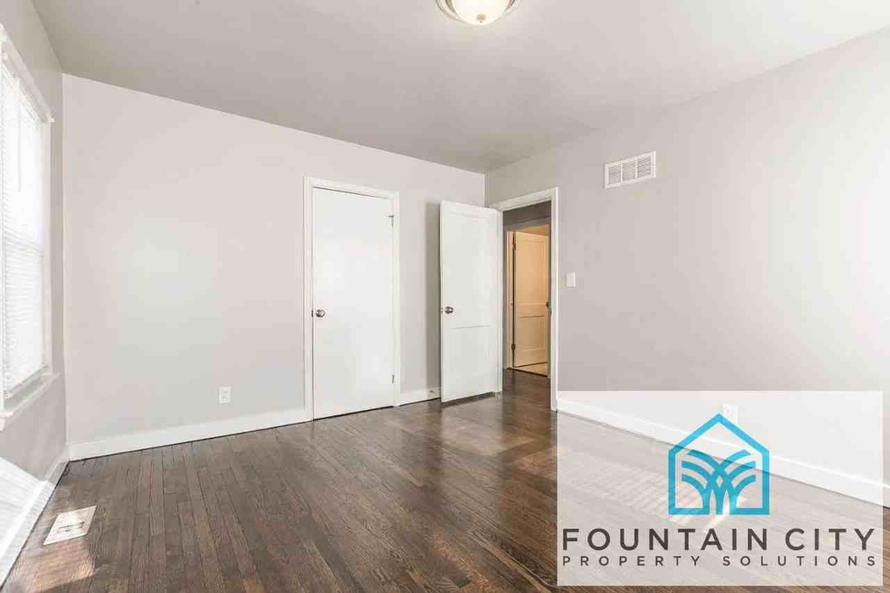 3901 N Spruce Ave - Photo 4 of 25