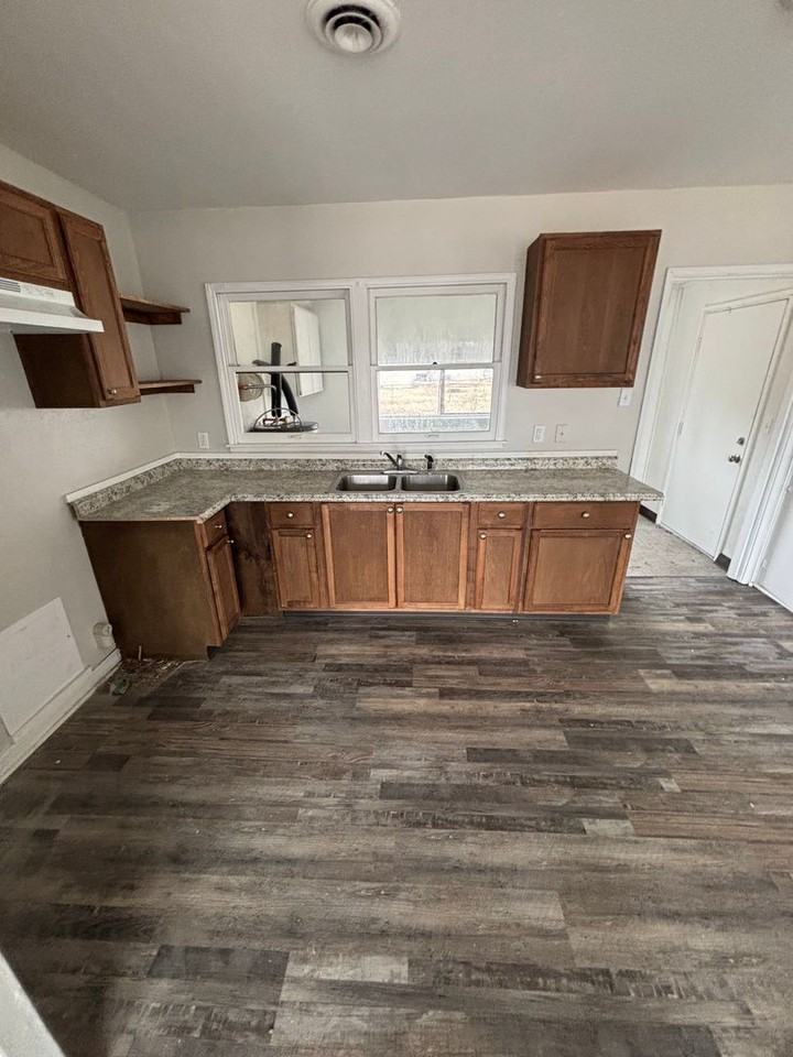 21 Dora Drive - Photo 4 of 10