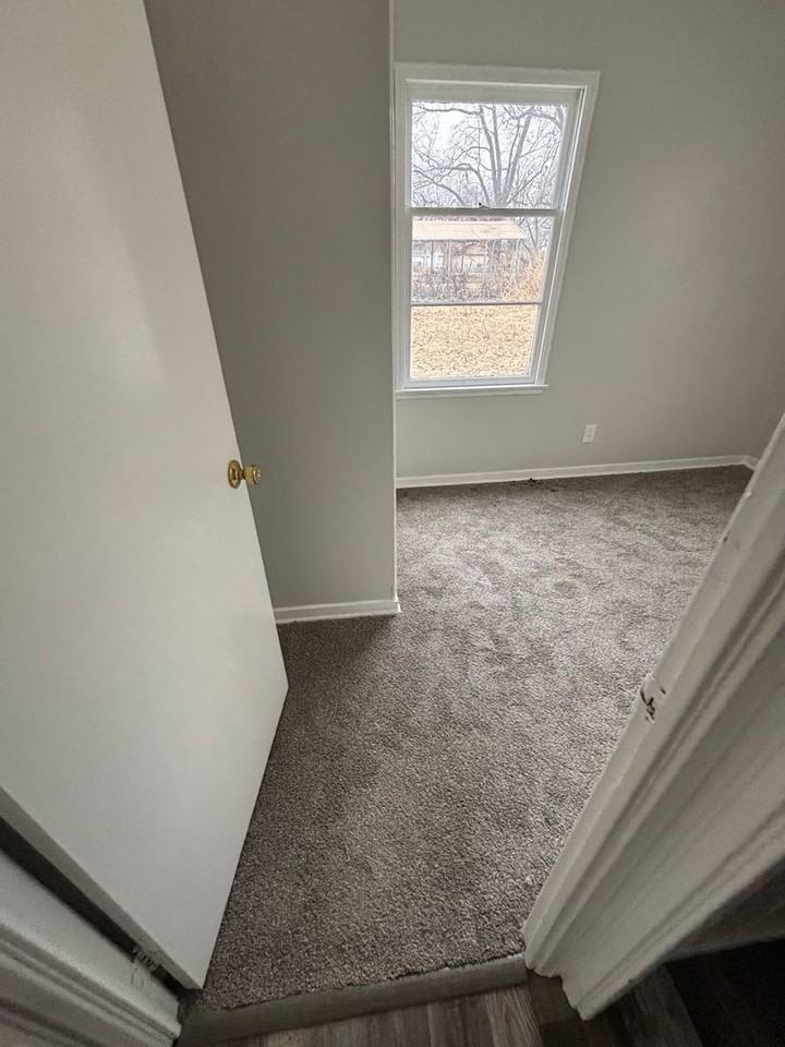 21 Dora Drive - Photo 7 of 10