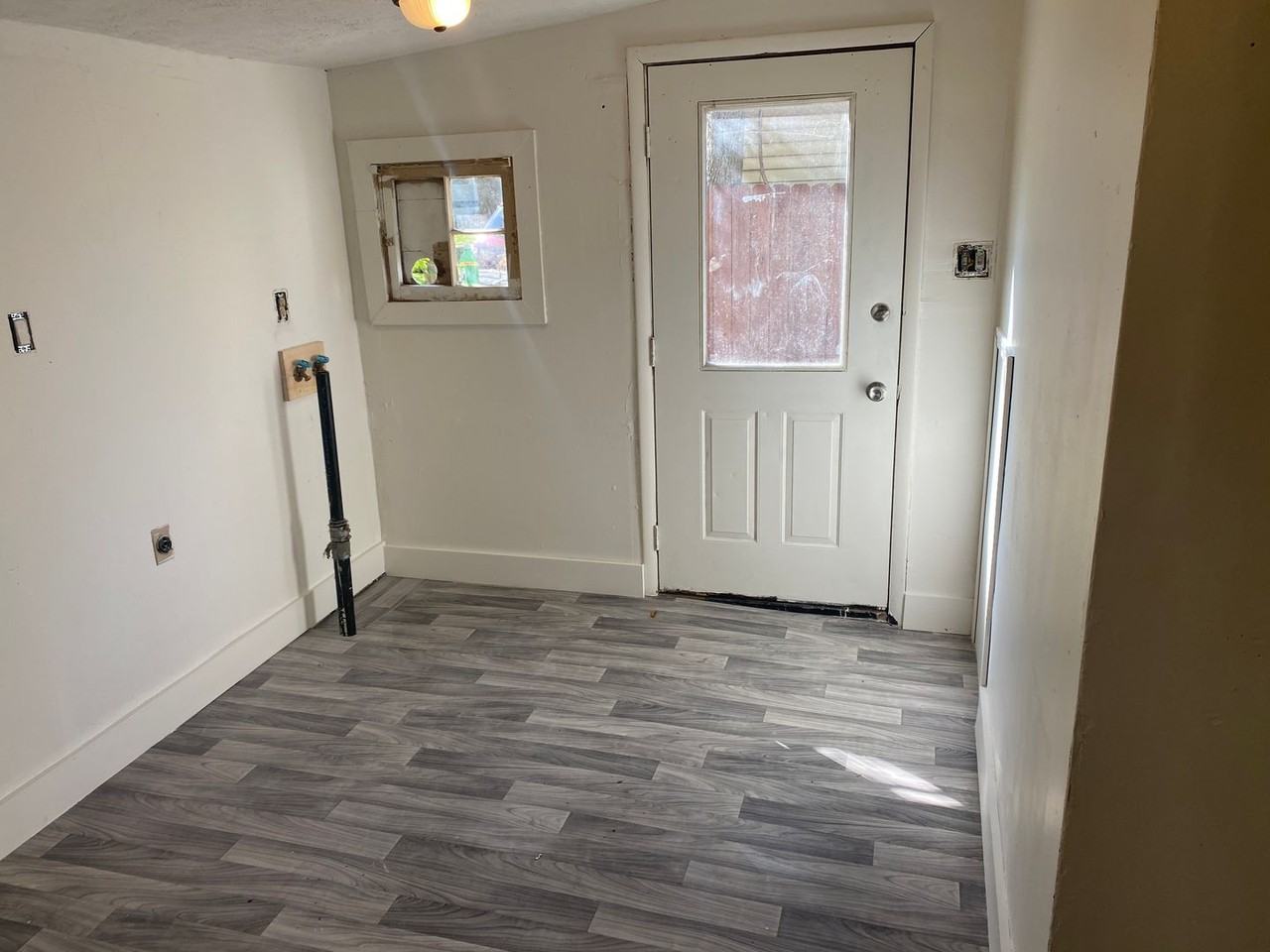 1192 Harpster Avenue - Photo 5 of 11