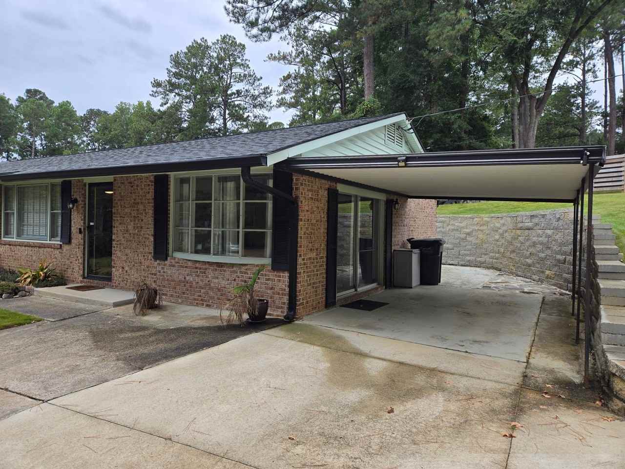 613 Westbury Dr - Photo 2 of 21