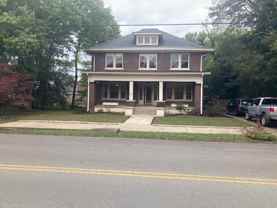 305 E Lytle St - Photo 1 of 1