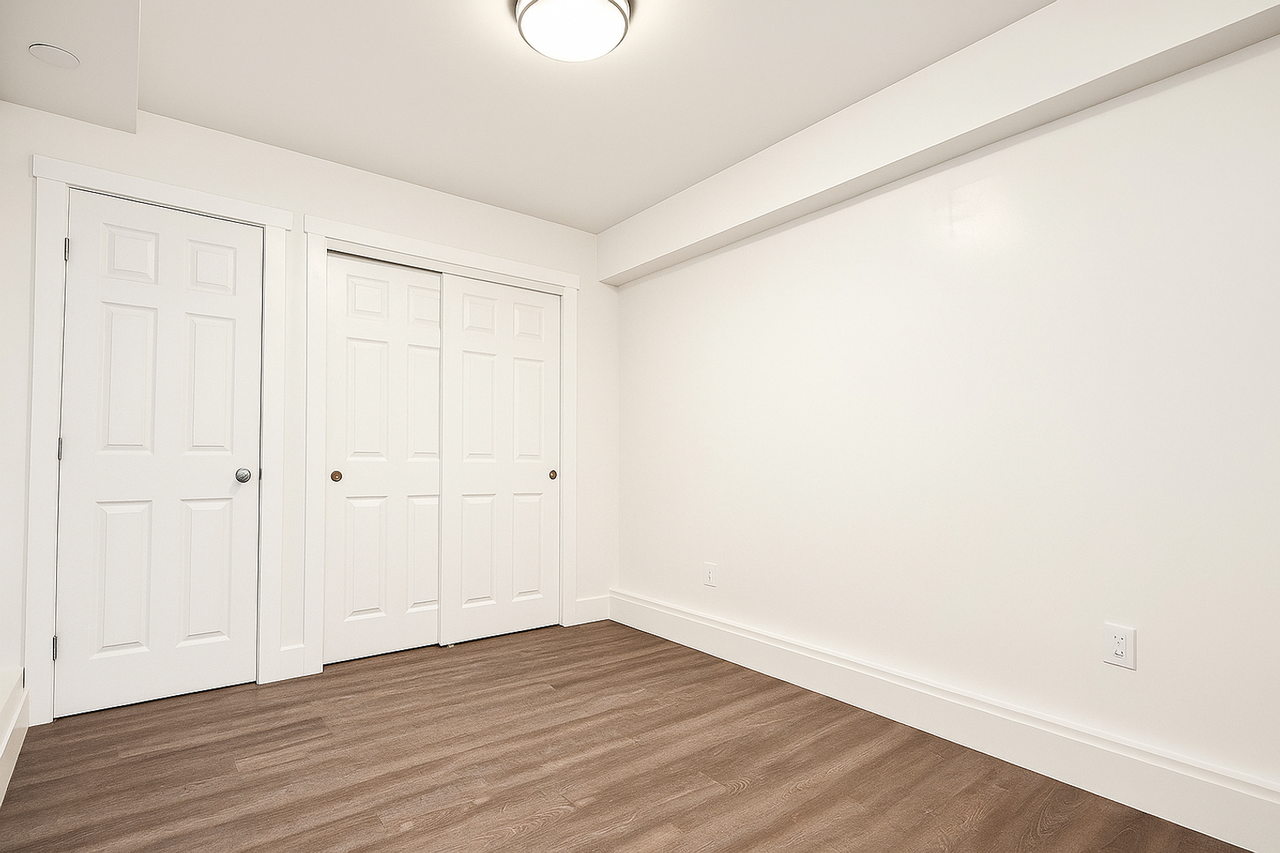 5211 Mission St - Photo 5 of 8