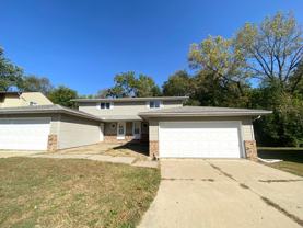 6816 N Parkwood Dr - Photo 1 of 1